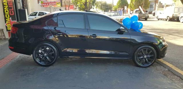 Jetta 2.0 com Teto Solar - Foto 4