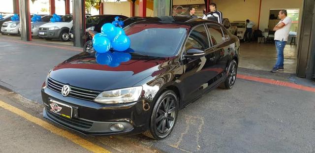 Jetta 2.0 com Teto Solar - Foto 2