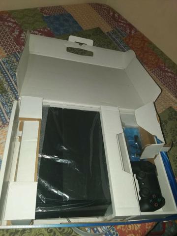 Playstation 4 impecável na caixa 2 controles - Foto 3
