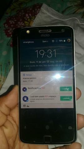 Moto z play troco, por xiaomi, mais 400$! - Foto 2