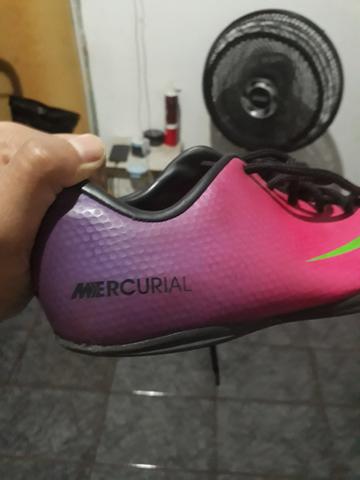 Chuteira de futsal - Foto 2