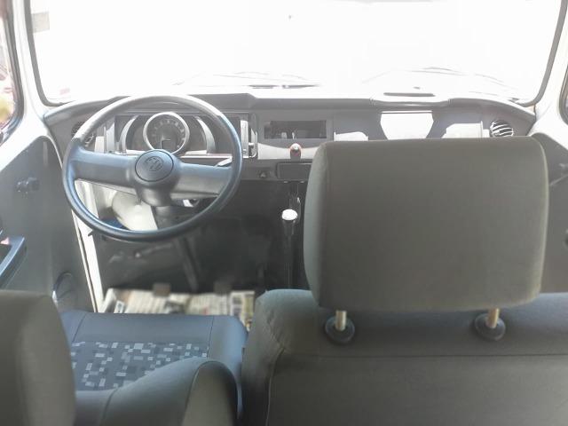Volkswagen Kombi Standard 1.4 Flex 2014 - Foto 4