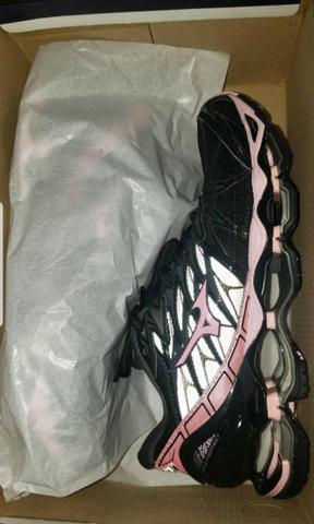 pro 7 rosa com preto