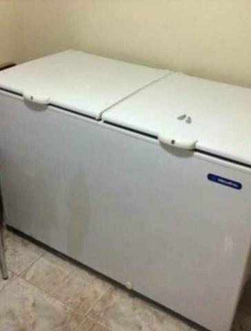 Vende se um freezer