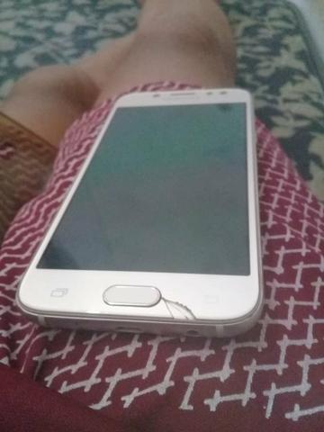 Vendo j5 pro novo com pequeno trinco - Foto 2