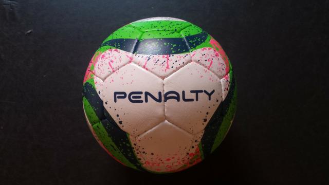 Bola de Futsal Penalty Max 500 - Foto 2