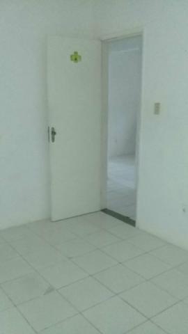 Vendo casa na Boca do Rio - Foto 3
