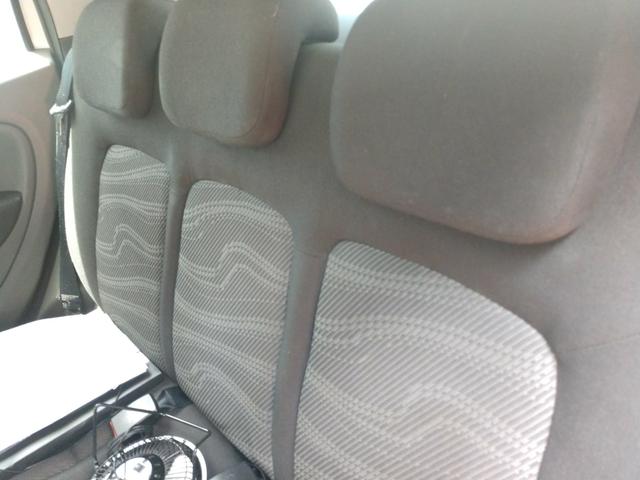 Vende-se Fiat Punto 2011/2012 1.4 Completo - Foto 2