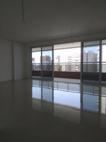 Vende-se Apartamento de Luxo Próximo ao Colégio Santa Cecília - Foto 12