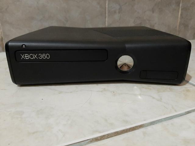 Xbox 360 desbloqueado + Kinect + um controle - Foto 2