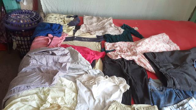 Vendo roupas pra brechó - Foto 2