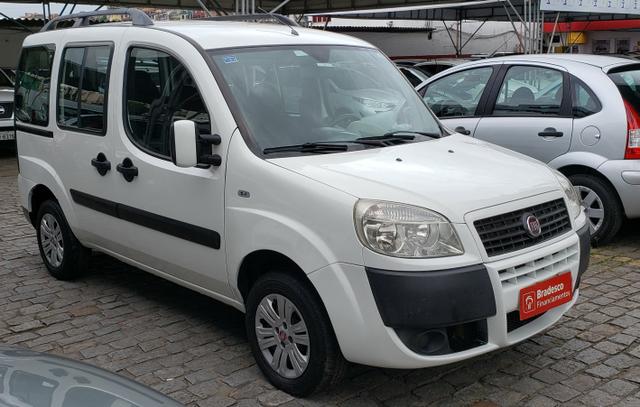 Doblo ELX ATTRACTIVE 1.4 2010 - Foto 2