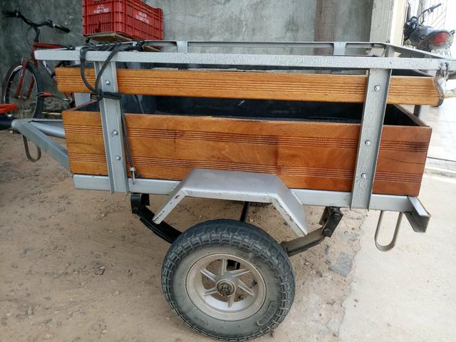 Quero vender esse reboque tel. *