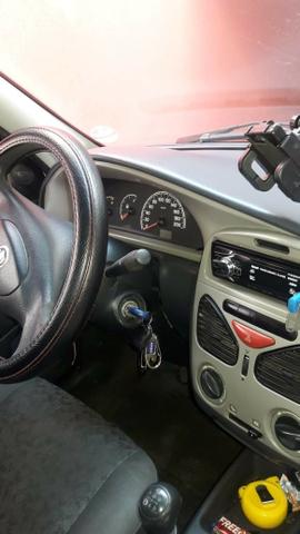 Vendo ou troco fiat strada ano 2007 flex 1,4 - Foto 6