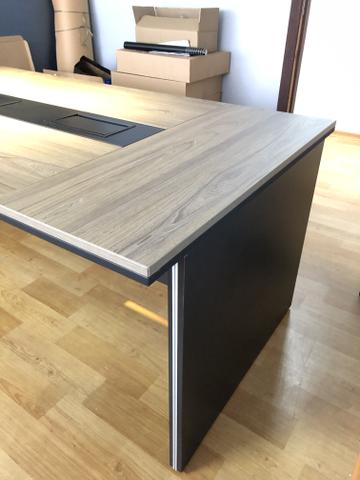 Mesa de reunião