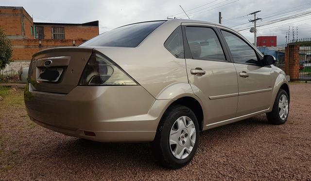 Fiesta Sedan Class 1.6 Completão - Foto 3