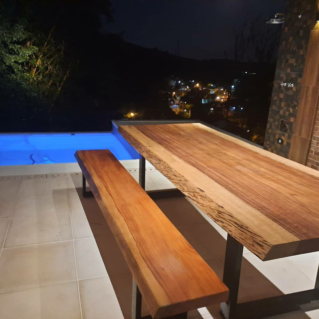 Mesa de jantar ou espaço gourmet