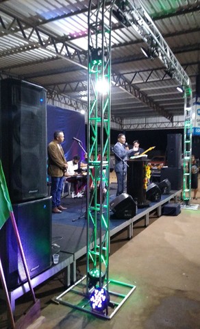 Aluguel som palco e iluminação. - Foto 2