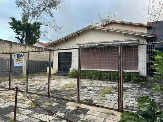 Casa para aluguel tem 320 metros quadrados com 6 quartos em Graças - Recife - PE