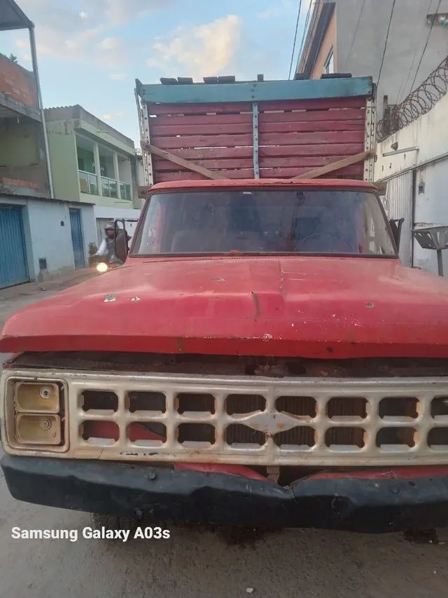 Caminhonete ford f 100 a disel 