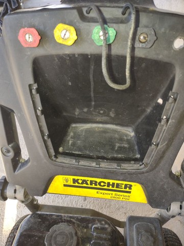 Máquina de lava jato Karcher Gasolina 
