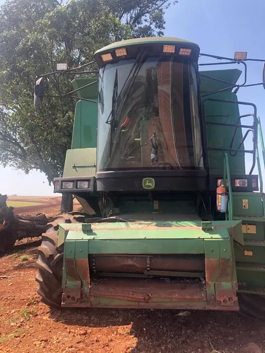 Colheitadeira John Deere 1450