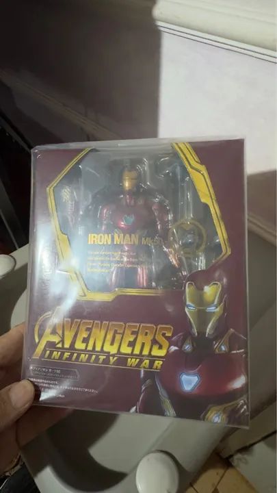 Boneco Iron Man MK50 Avengers Infinity War
