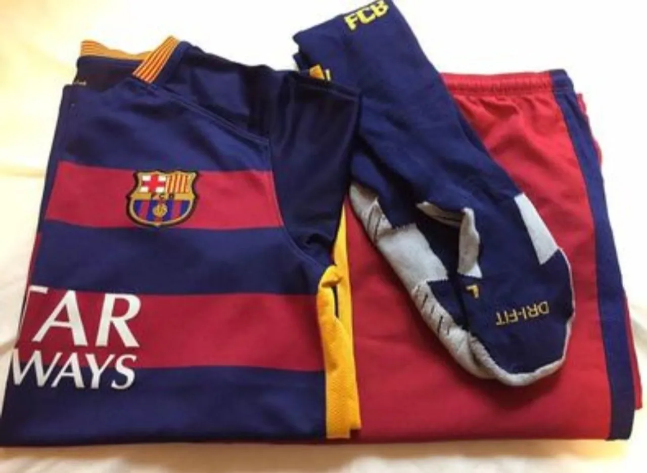 Uniforme Barcelona Infanto Juvenil Tam.14 (Camisa - Shorts - Meião) Original Nike Dri Fit