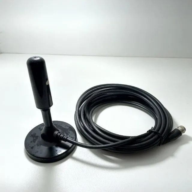Antena Digital Interna/Externa HDTV com Cabo Coaxial SYV 75-33C-2V