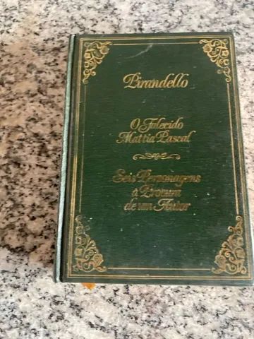 Livro de Pirandello