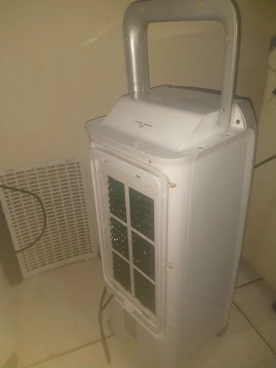Climatizador de Ar Electrolux - 150 reais  - Foto 3