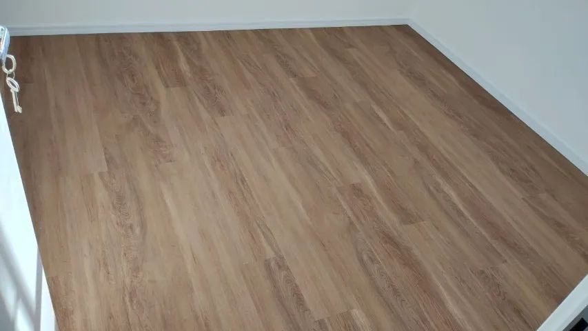 Piso Vinílico click 5mm para Residências e Escritórios - Foto 3