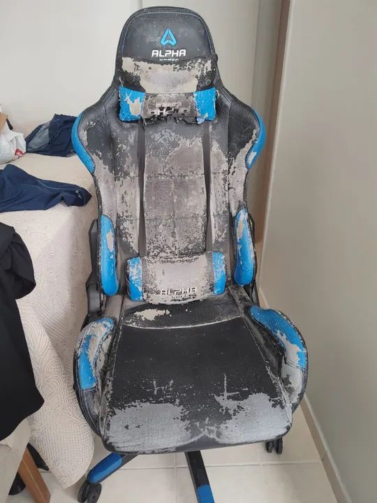 Cadeira Gamer usada Alpha Gamer - Estofado danificado - Foto 3