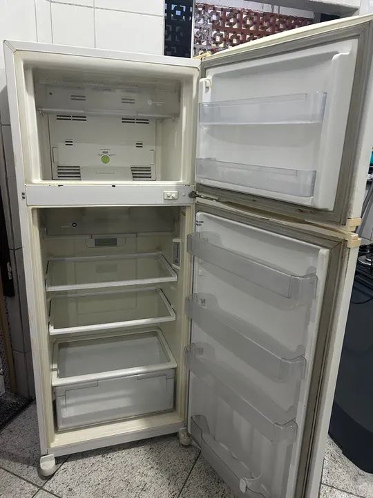 Geladeira Duplex em ótimo estado - Foto 2