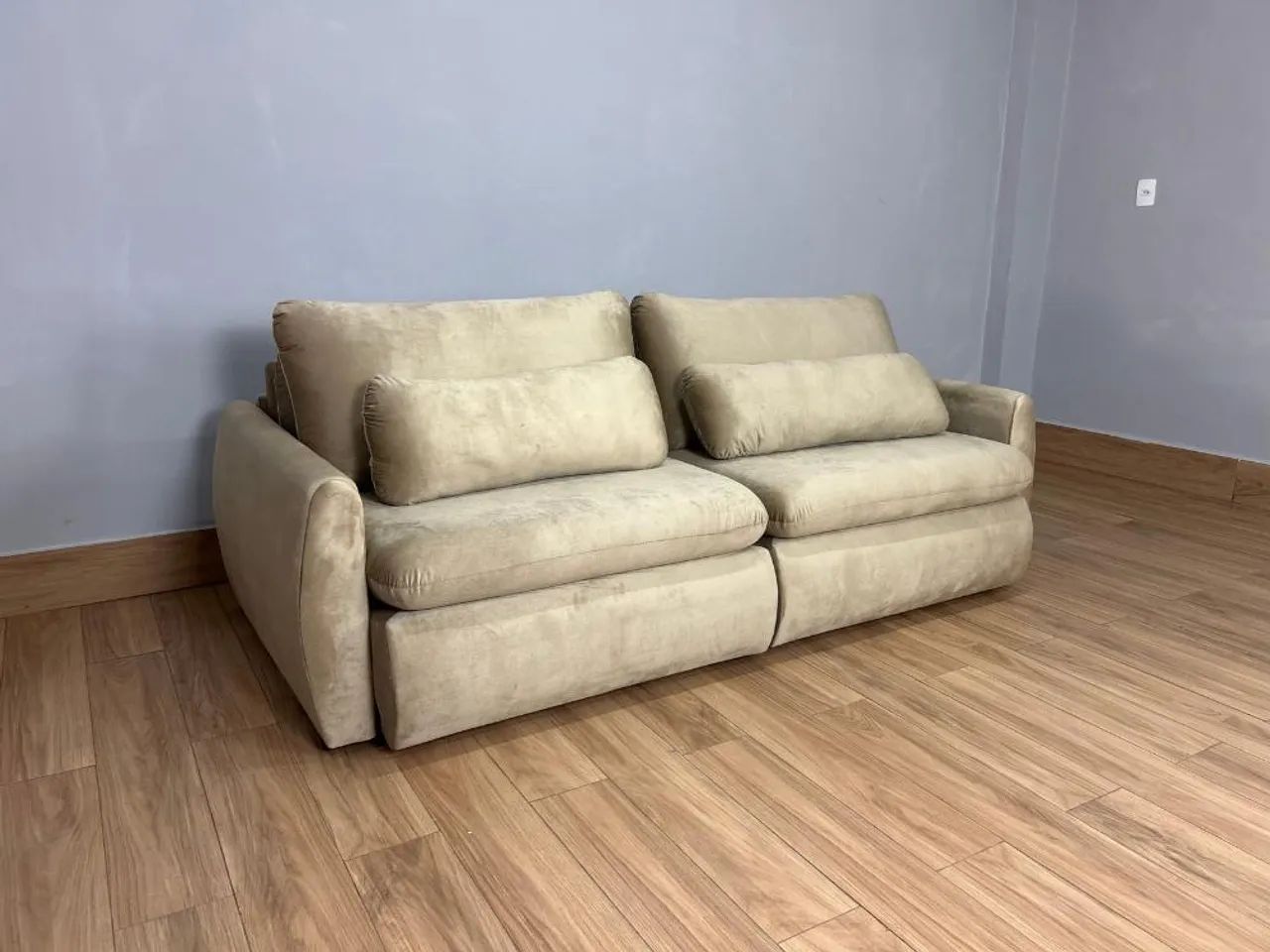 Sofá Cama Retrátil Reclinável Amaranto 2.10m Mod.90  L56789m