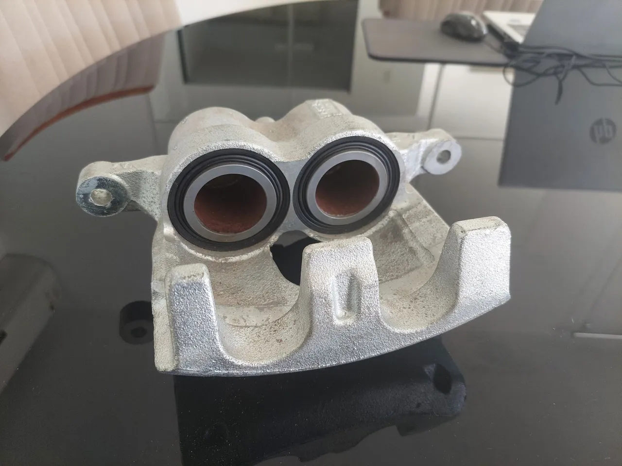 Pinça de Freio - Peça Automotiva