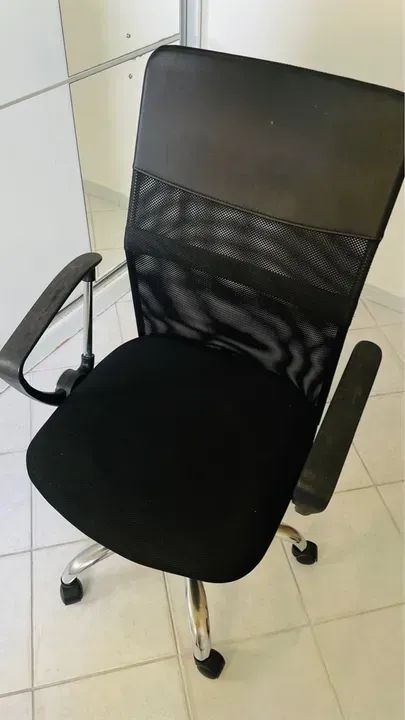 Cadeira giratória de escritório 