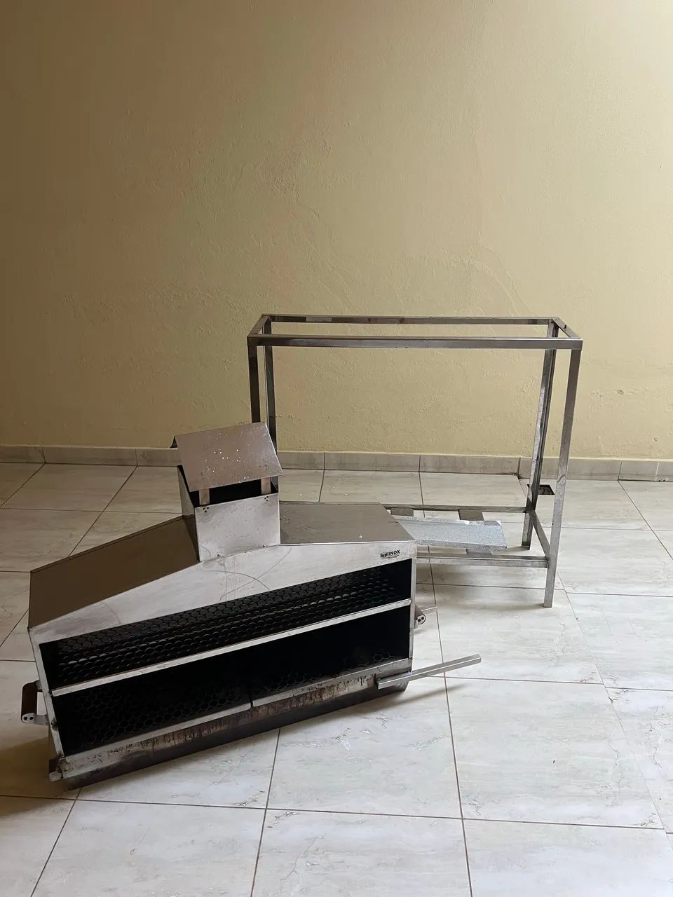 Churrasqueira de churrasquinho inox  - Foto 2