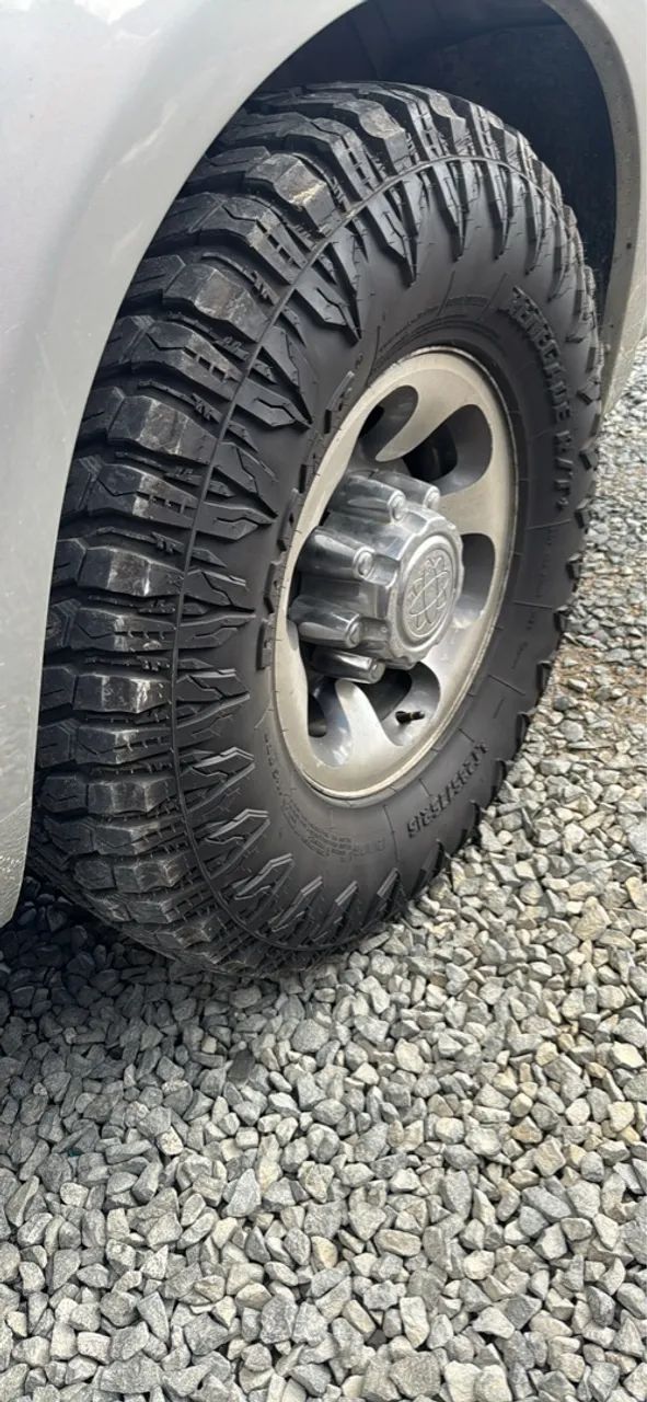 Pneus 285x75r16 uso na F250 - Foto 3