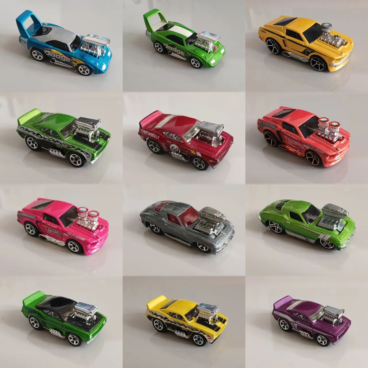 Maleta Hot Wheels com 12 Carrinhos Tooned Hot Wheels - Foto 4