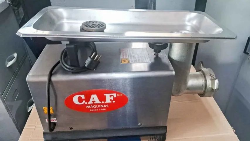 Moedor de carnes CAF Seminovo, Boca 10, 220v