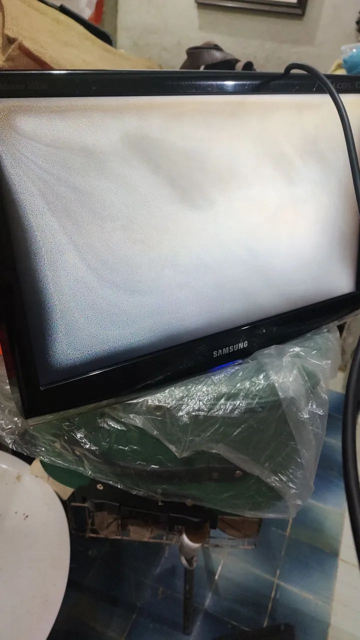 TV Samsung com tela de 20 polegadas - Foto 3