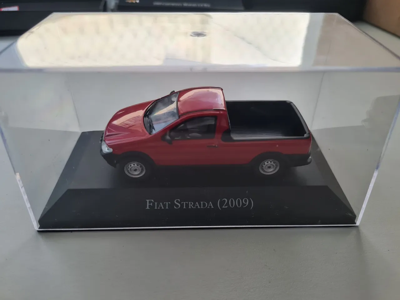 Miniatura Fiat Strada 2009 - Colecionador
