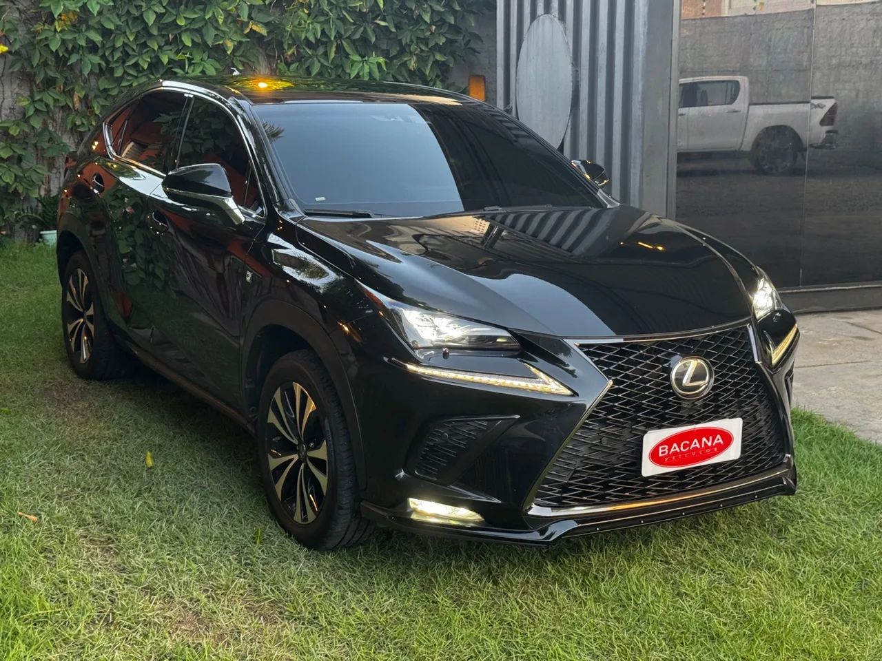 Lexus NX-300 F-sport 2.0 16V 238cv Aut., foto 2 de 7