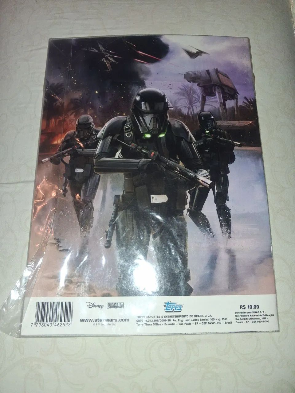 Álbum Star Wars Rogue One + algumas figurinhas  para colar - Foto 2