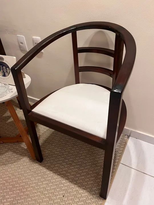 Poltronas em madeira maciça  - Foto 2