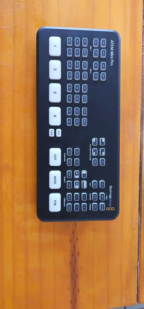 Blackmagic Design ATEM Mini Pro - Mixer de Vídeo para Streaming - Foto 2