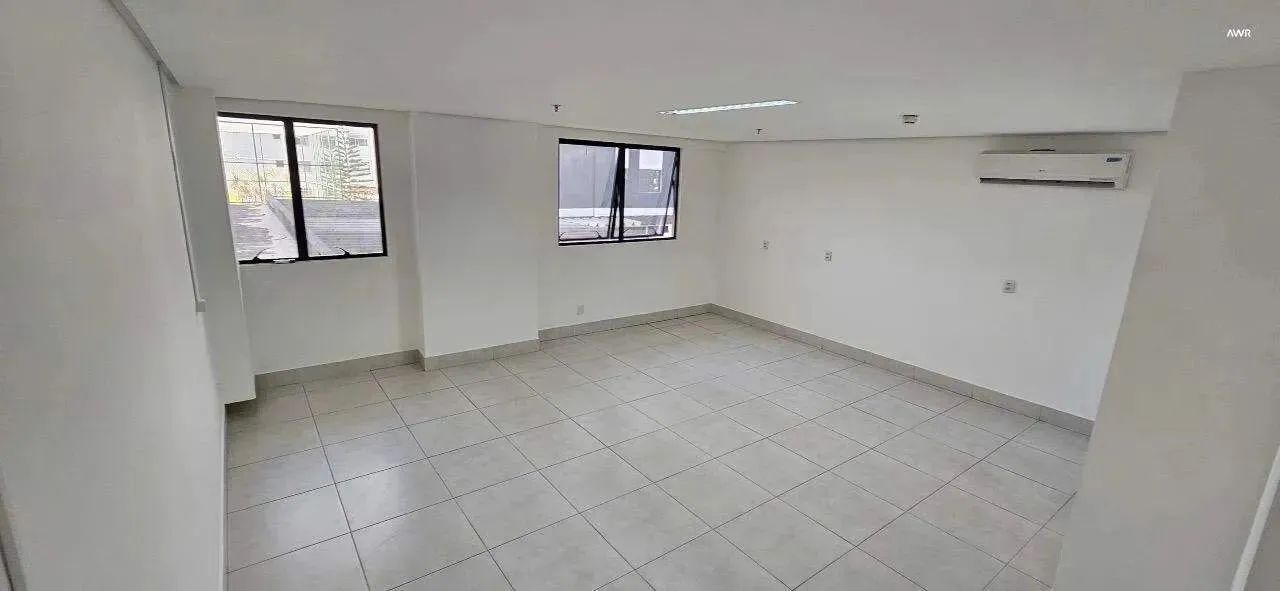 Sala Comercial 71m² à Venda ou Locação no Lourenço Office  Av. T7, Goiânia | 1 Vaga de Gar - Foto 2