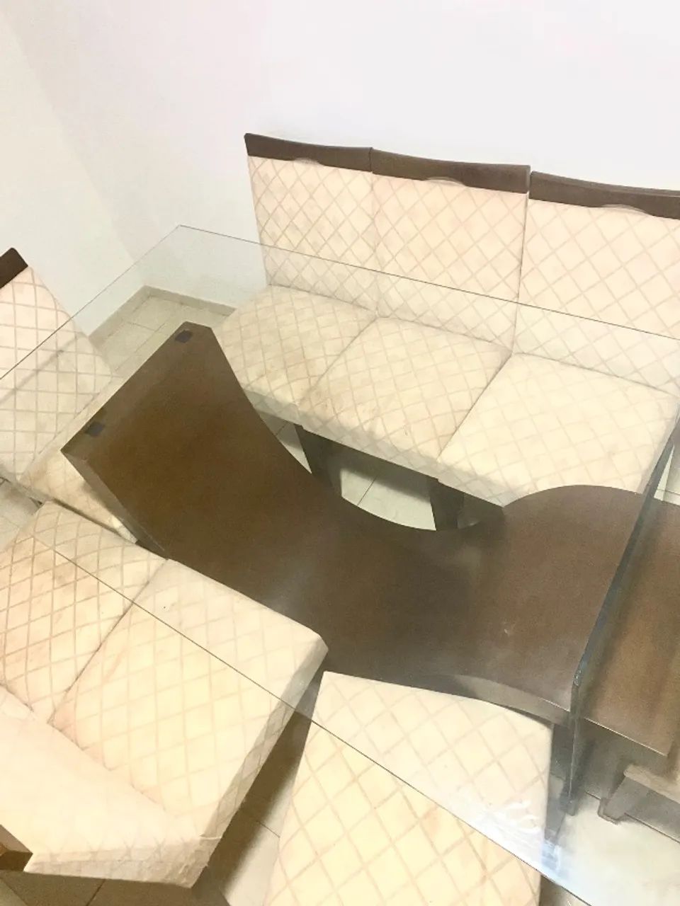 Mesa com base de Madeira 