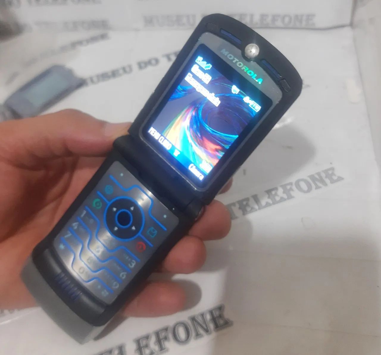 Motorola V3i PRATA celular antigo RELIQUIA impecável linha v3 v3e - Foto 5